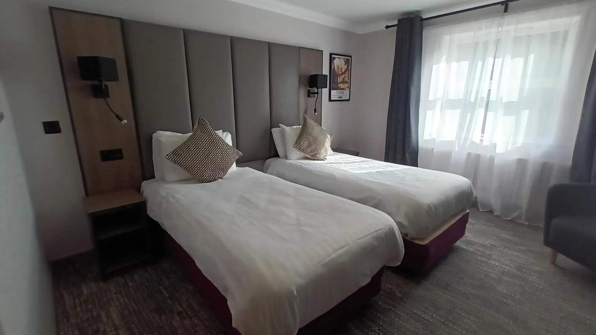 Corn Mill Lodge Hotel Leeds